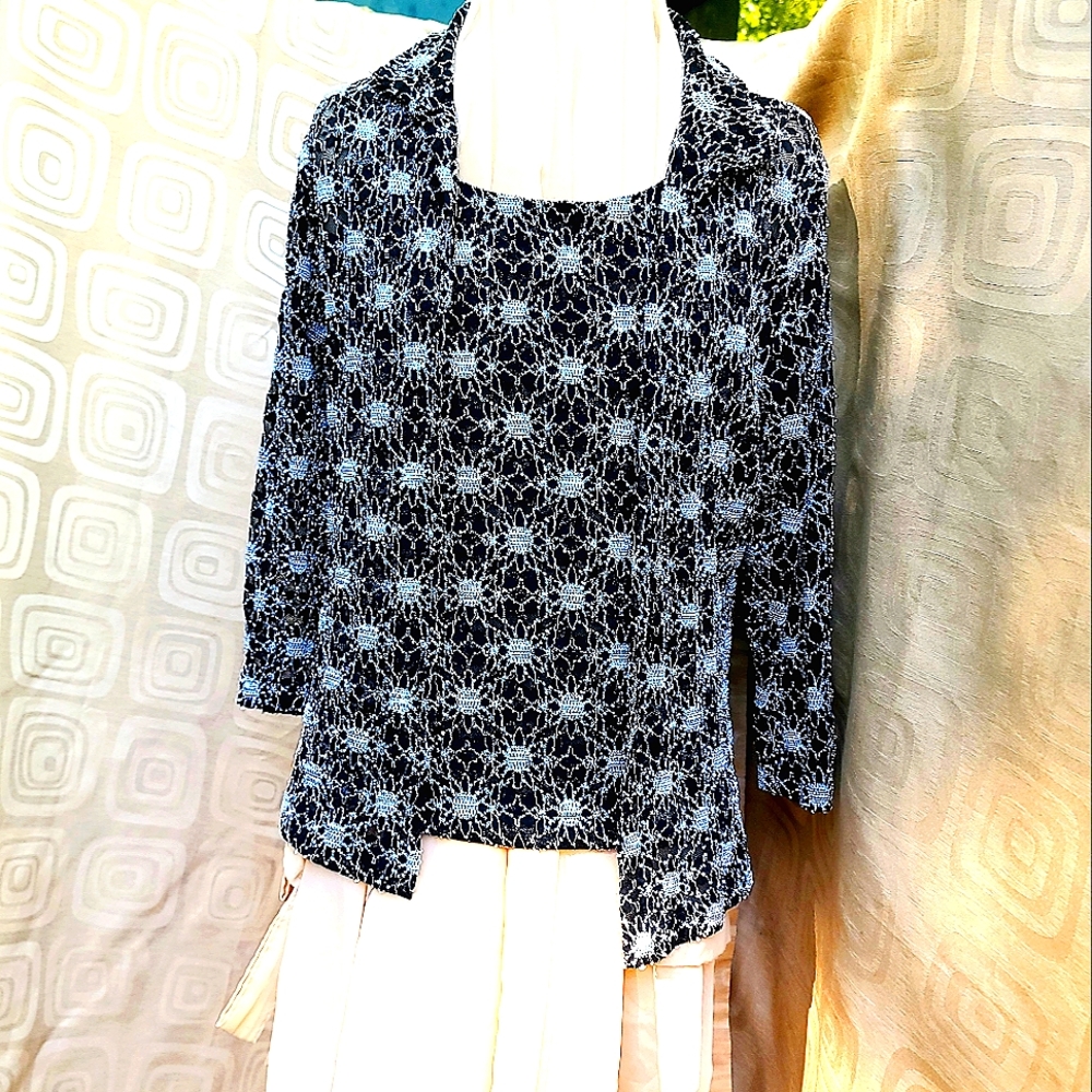 Twin Set in Silver and Black by Andria Lieu